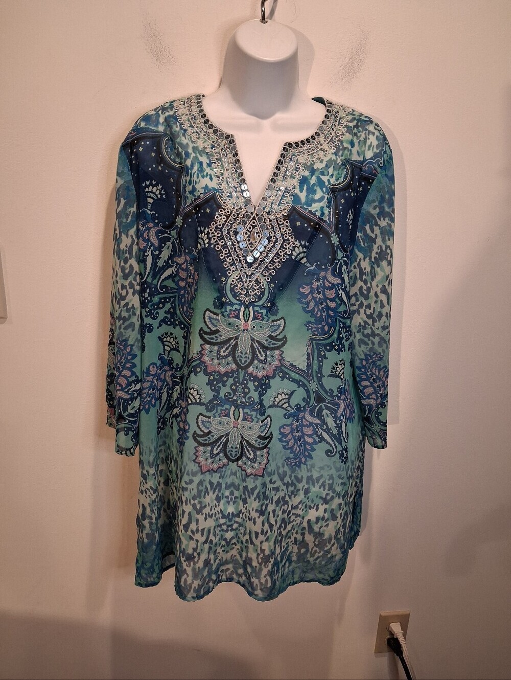 Chicos Size 2 Us Size 12/14 Boho Tunic Top W/sequins